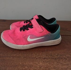 Nike Revolution 3 sz 10c